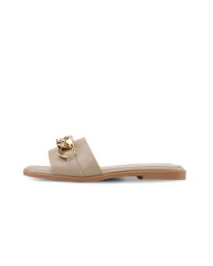 Tess in Beige
